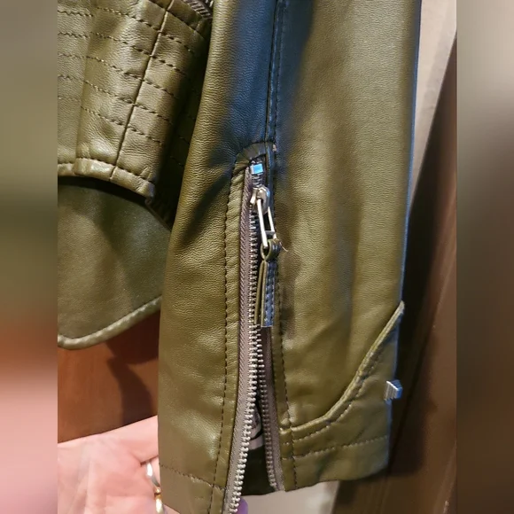 L&L Leisarely Life Collection Olive green Studded lined vegan leather jacket SzM - Picture 7 of 15